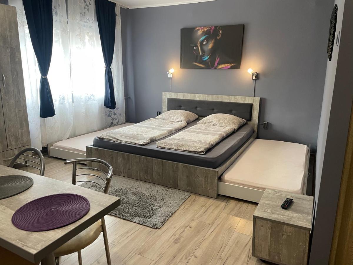 Garsoniera Paco Baile Felix Apartment ภายนอก รูปภาพ